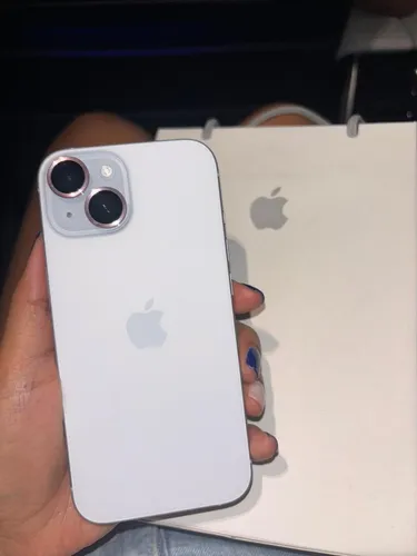 Apple iPhone 15 (256 Gb) - Azul (Usado)