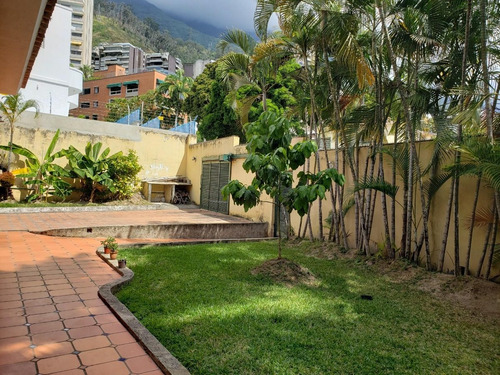 Altamira Excelente Ubicación Casa Con Anexos Independientes Espectacular Terreno 17 Puestos De Estacionamientos Amplio Jardín