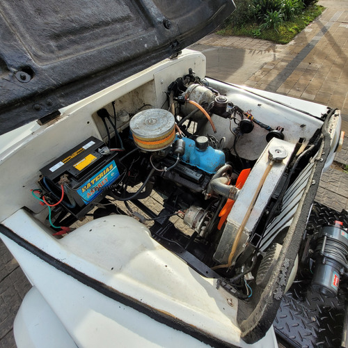 Jeep Ika Motor 221 Gnc 4x4 Corto Carrocería Fibra Impecable