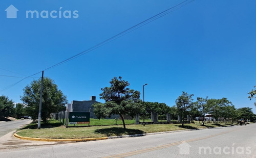 Excelente Terreno Esquina En Yerba Buena A 3 Min De Av. Perón