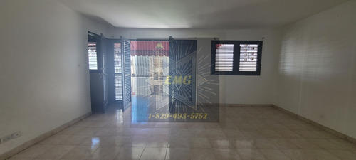 Apartamento Ubicado Proximo Al Bravo De La Trinitaria 