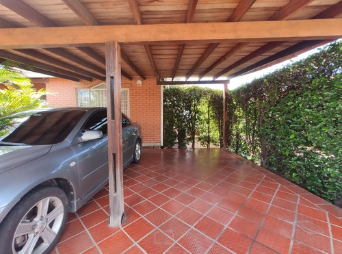 Casa En Venta En Villa Del Rosario. Cod V26417