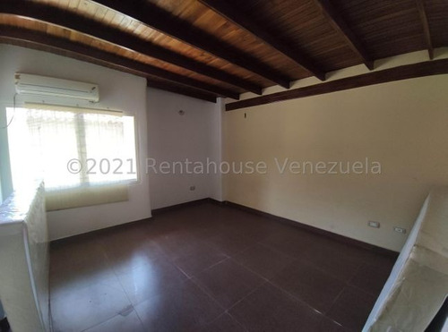 Imagen 13 de 21 de Casa En Venta En El Limón, Av. Universidad, Maracay, 22-14660 Mv