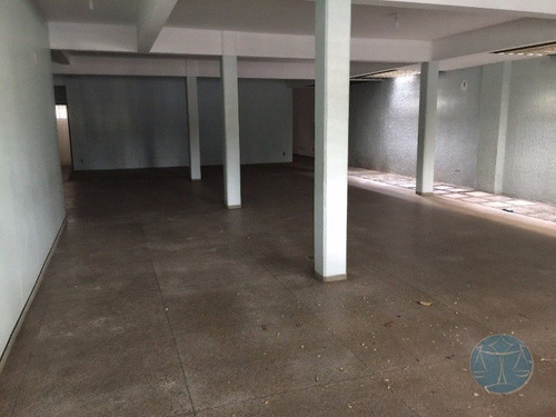 Imagem 4 de 15 de (9158) Exclusividade! Predio Comercial Na Avenida Mor Gouveia, 450m² - V-9158
