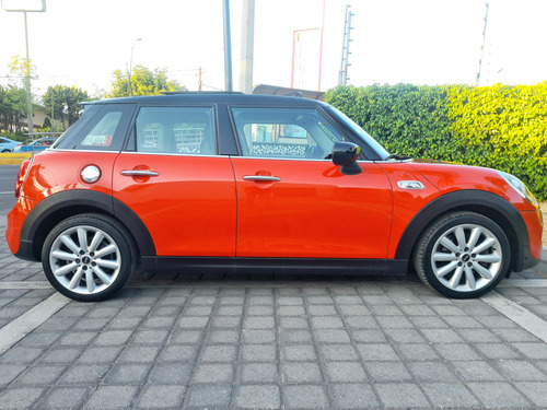 Mini Cooper S 2.0 Hot Chili 5 Puertas At
