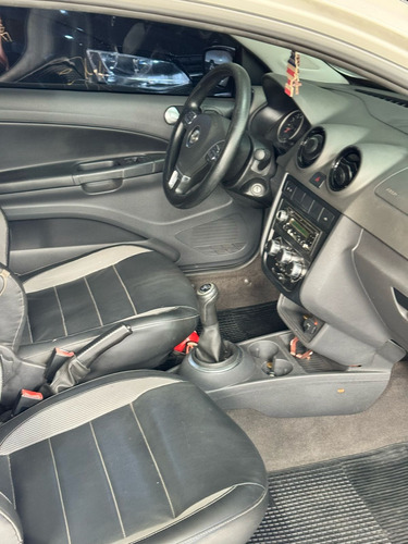 Volkswagen Saveiro 1.6 Cross Cab. Estendida Total Flex 2p