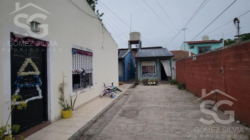 Terreno En Venta Con 5 Casas