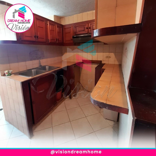 Imagen 4 de 7 de Venta De Apartamento En La Urb. La Espereranza. Santa Teresa