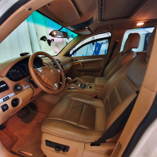 Porsche Cayenne Branca