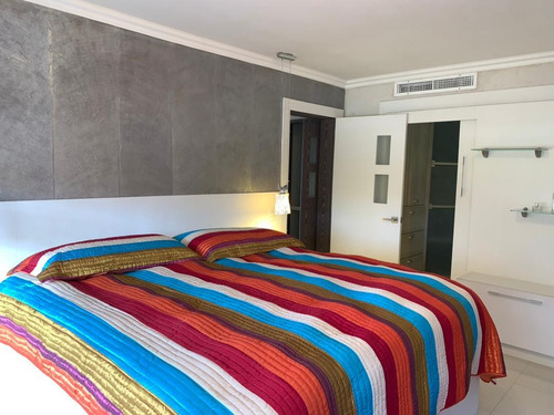 Apartamento Con Vista/mar. Salida A La Playa. Playa El Angel