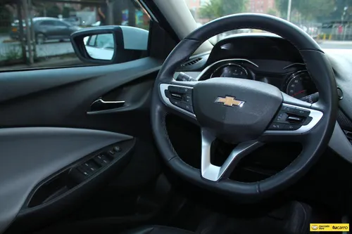 Chevrolet Onix 1.0 PREMIER HATCHBACK AT