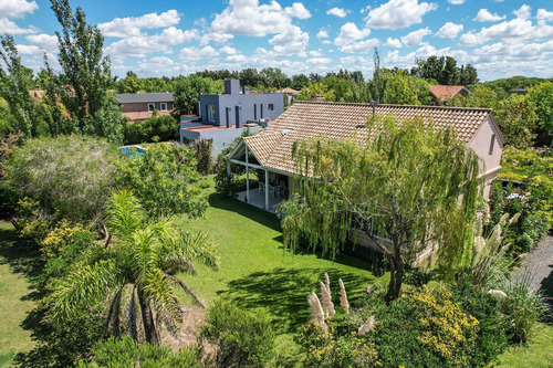 Muy Práctica Casa En Venta, En 1 Sola Planta, En Talar Del Lago I