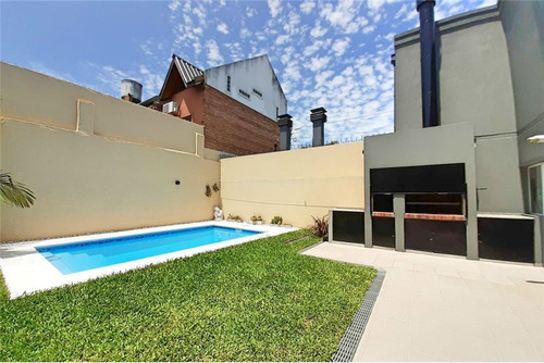 Imagen 5 de 30 de Casa 4 Ambientes Castelar Norte Centro Pileta