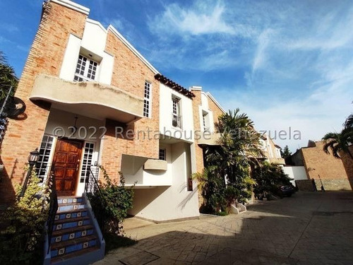 Imagen 2 de 25 de Lujoso Townhouse Urb. El Bosque Maracay 23-5805 Ejc 04243439046