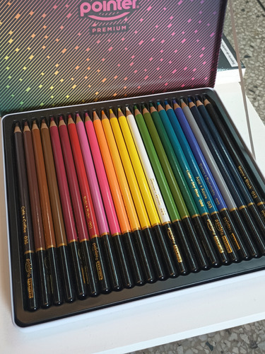 Caja Metálica De Colores 24 Unidades Con Nombre Grabado 