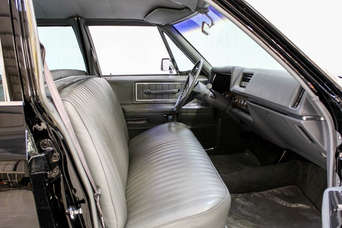 Cadillac Tag Limousine Town Car Lincoln Ford Mercedes Dodge