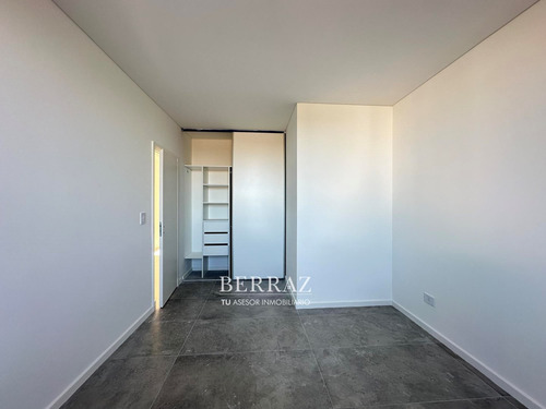 Casa Venta 5 Ambientes A La Laguna En Barrio San Matías Area 5 Escobar Lote De 974,75 M2