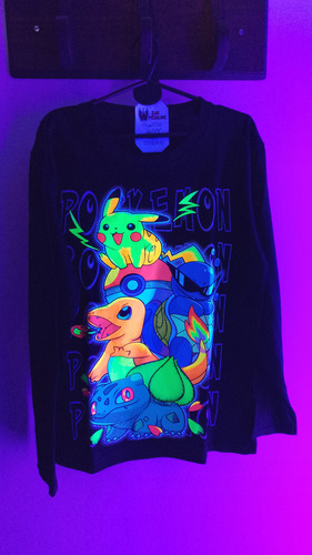 Remera Manga Larga Pika Chu Pokemon Fluo Brilla En Oscuridad