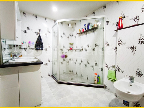 Imagen 17 de 25 de Casa En Venta, 8 Dormitorios Con Piscina, Zona Roca Y Coronado