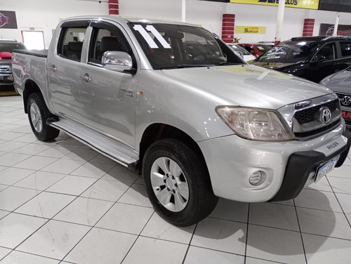 Toyota Hilux 2.5 Cab. Dupla 4x4 4p