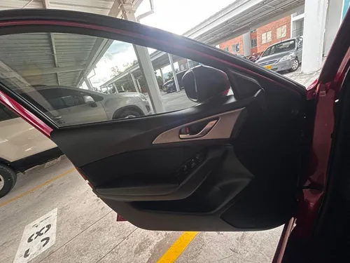 Mazda 3 2.0 Touring