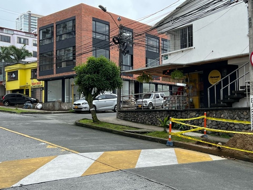 Imagen 11 de 12 de Local Oficinas Uso Comercial Servicios Institucional Palermo Manizale