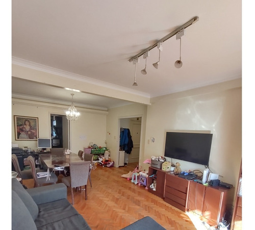 Imagen 2 de 12 de Departamento 3 Ambientes Con Balcón Villa Crespo