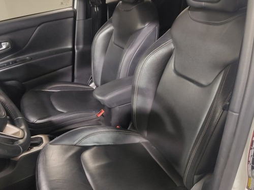 Imagem 10 de 15 de Renegade 1.8 16v Flex Longitude 4p Automático