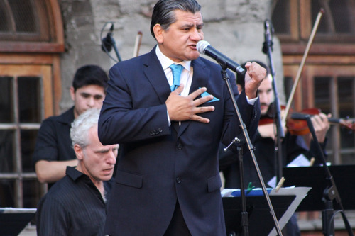 Imagen 3 de 10 de Cantante Profesional Tango Argentino. Espectáculos Domicilio