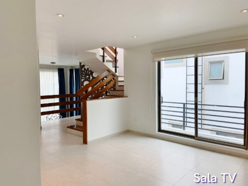 Venta De Casa En Condado Del Valle Metepec, 4 Rec.