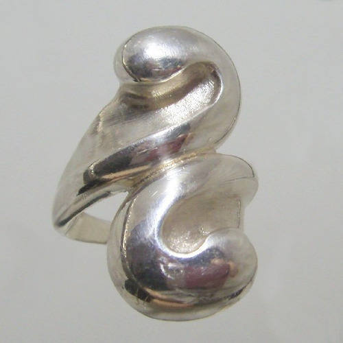 Anillo De Plata De Diseño Único (r1174)