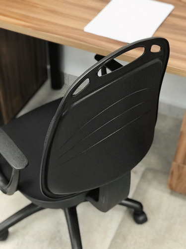 Silla de escritorio de Outlet Diva ergonómica negra con tapizado de marathon