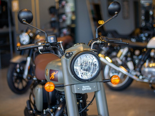 Imagen 12 de 23 de Royal Enfield Signals Marsh Grey Reserva Ya