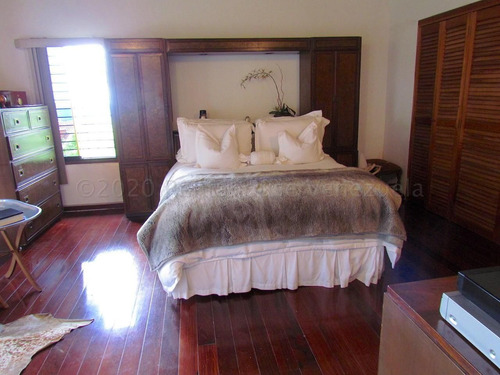 Imagen 7 de 14 de Casa Venta Alto Hatillo Cod. 21-6811-y Ymanol Elizalde 0414-3227631