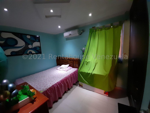 Imagen 22 de 25 de Casa Duplex Remodelada En Venta Urb Orticeño Estef 21-27270
