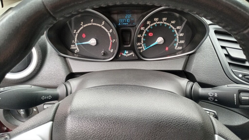 Imagen 12 de 15 de Ford Fiesta 2016 - Juzgtz