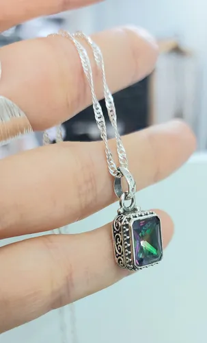 Dije De Plata 925 Y Piedra Cuarzo Místico