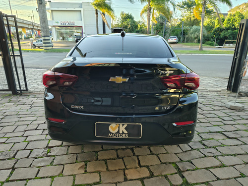 Chevrolet Onix plus 1.0 Ltz Turbo 4p
