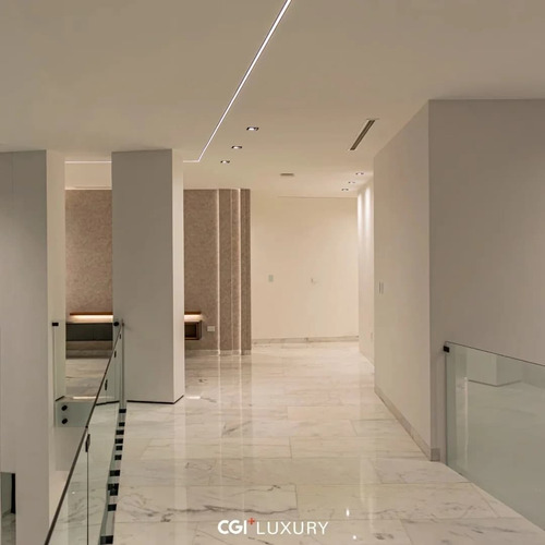 Cgi+ Luxury Lecheria Vende Espectacular Casa En La Urb. Las Villas