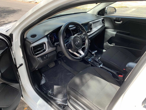 Imagen 12 de 15 de Kia Rio 2018 1.6 Ex Hchback At