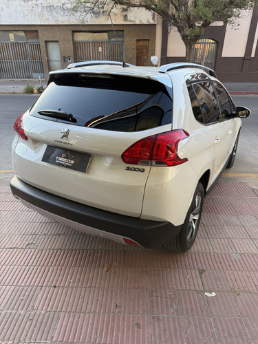 Peugeot 2008 1.6 Feline