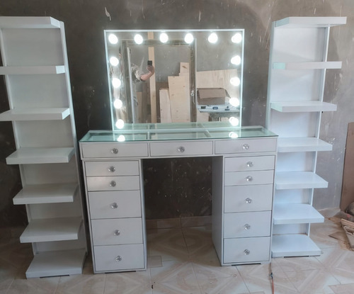 Tocador Vanity Con Focos Camerino Con Repisas Laterales