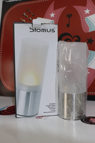 Imagen 5 de 5 de Porta Vela O Faro Blomus De Acero Inoxidable Con Vidrio 22cm