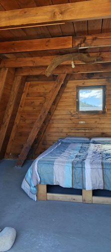 Hermoso Camping Con Complejo De Dormís Y Piscina