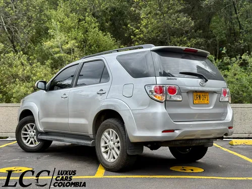 Toyota Fortuner 2.7l 4x2