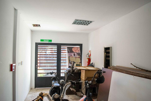 Oficina De 6 Ambientes En Venta En Martinez