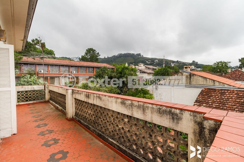 Casa, 6 Dormitórios, 236.67 M², Teresópolis - 204090