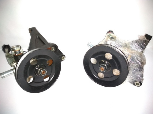 Licuadora Hidráulica Nissan Np300 2012-2015 Con Soporte Base