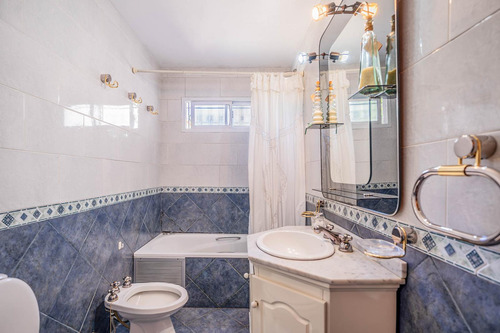Casa 5 Ambientes En Ciudad Evita, Apta Crédito