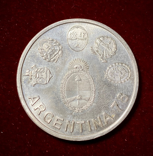 Moneda 2000 Pesos Argentina 1977 Mundial 1978 Plata 0.900 (Usado)